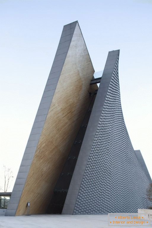 Kostol sv. Josemaría Escrivá / Architekt