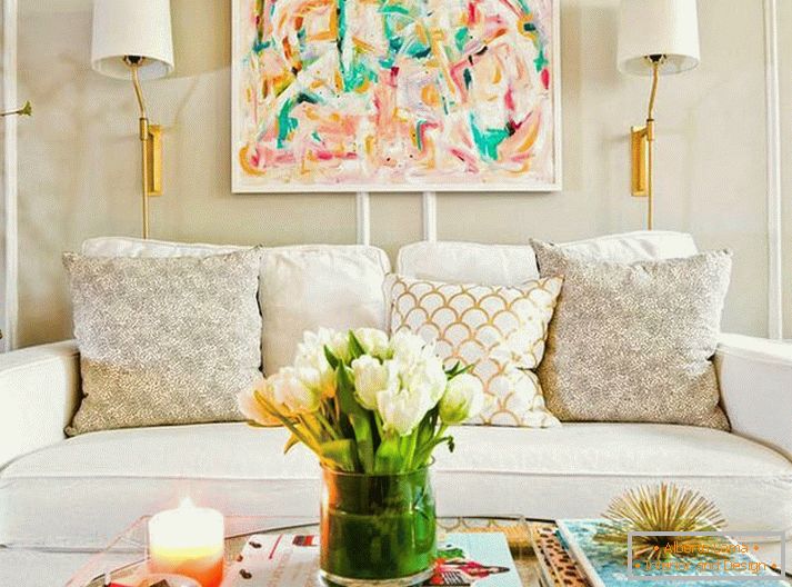Interiér obývacej izby v pastelových farbách
