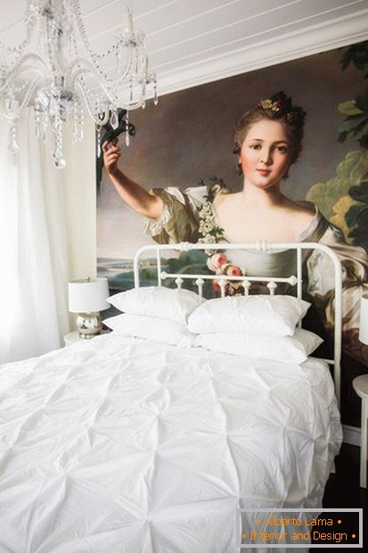 Krásny luster v malej spálni