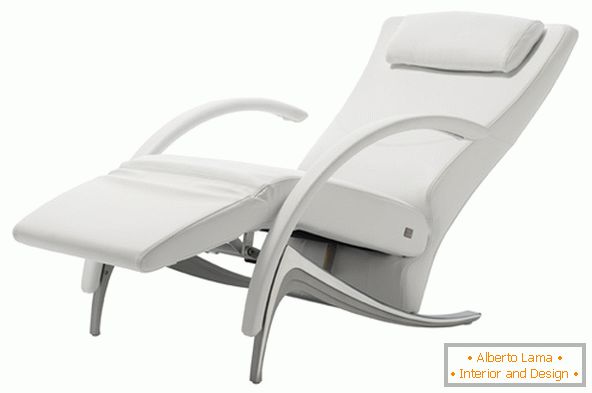 Stolička RB 3100 v bielej farbe