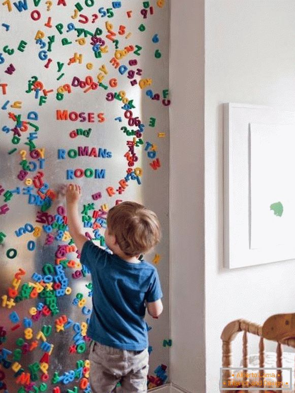 Neobvyklá dekorácia steny v detskej izbe