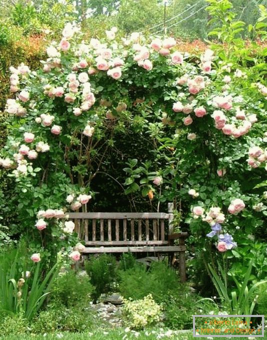 Samostatné miesto na oddych v záhrade