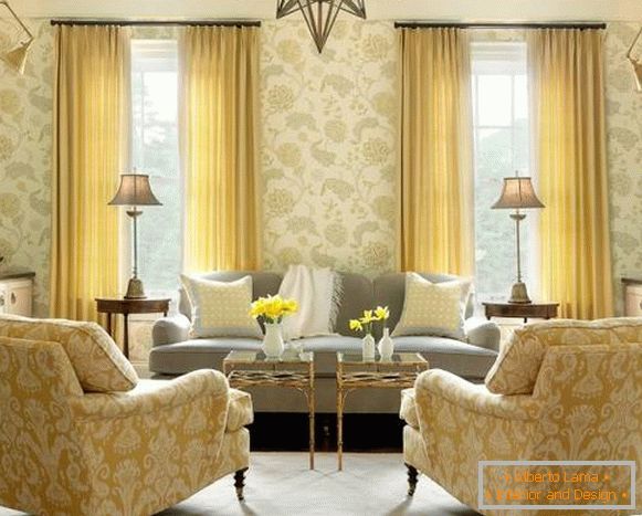 Kombinácia žltej farby v obývacej izbe