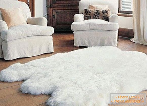 biely chlpatý koberec, foto 51