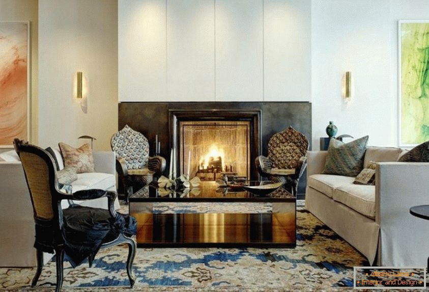 Použitie vlastného nábytku v luxusnom interiéri obývacej izby