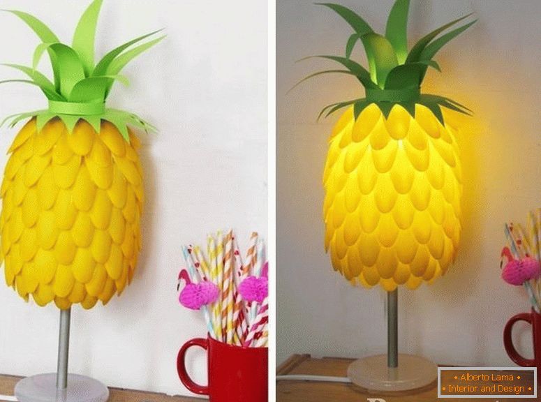 Stolová lampa vo forme ananásu
