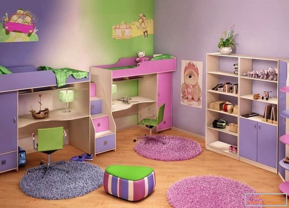 Svetlá detská izba pre deti rôznych pohlaví v Chruščovi