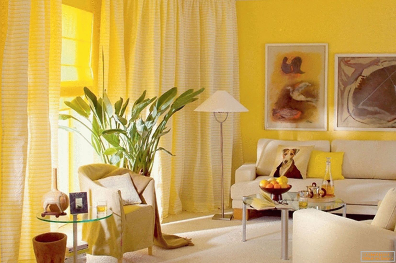Solárna obývacia izba je žltá