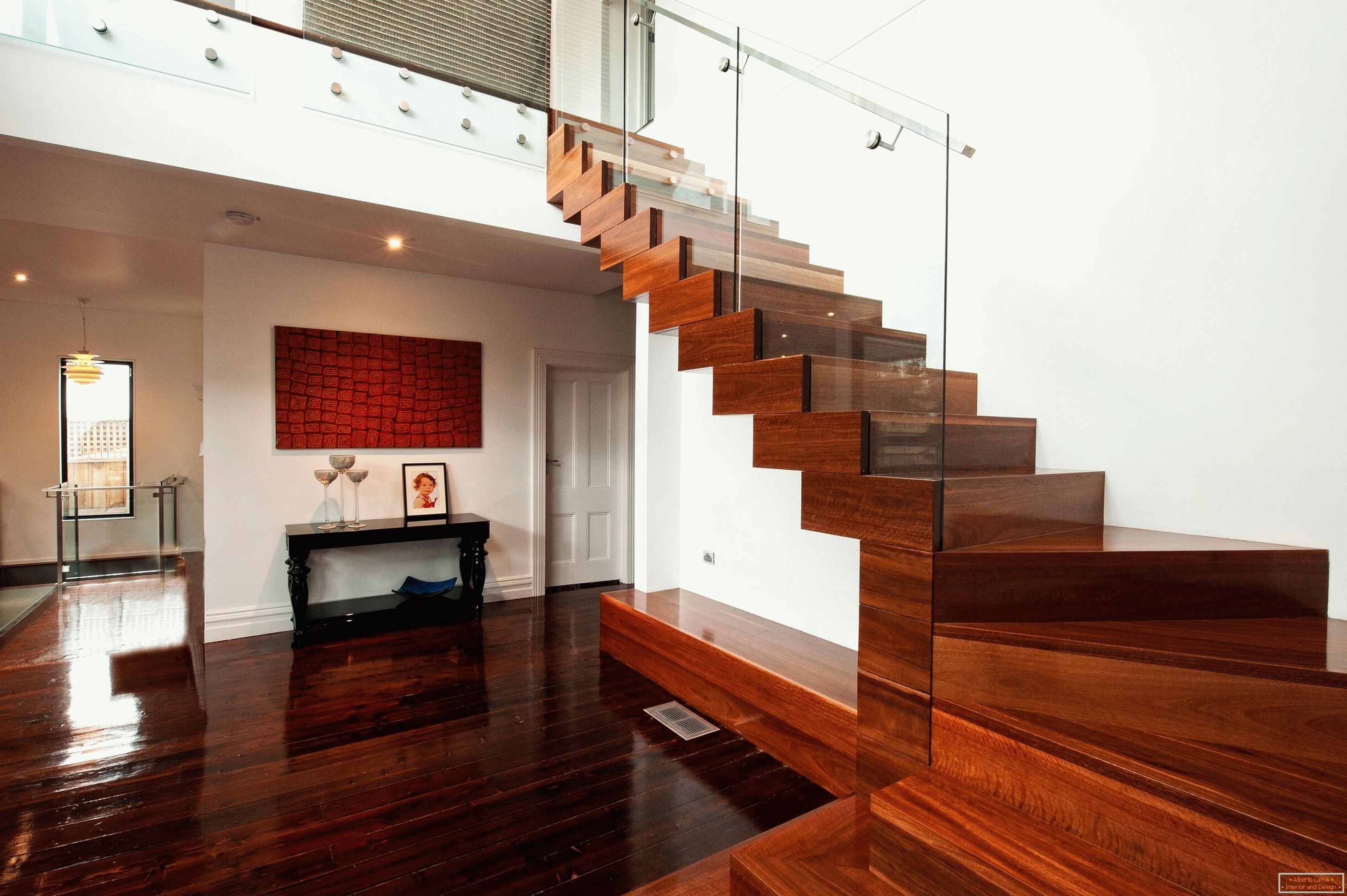 Masívne drevené schodisko