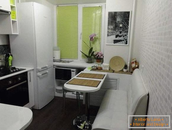 Dizajn malých miestností v apartmáne: kuchyňa s barovým pultom namiesto stola
