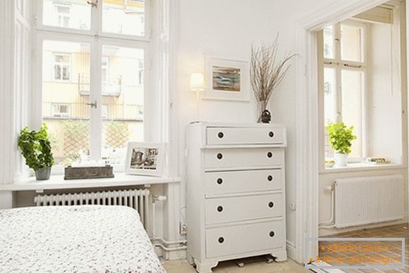 Interiér komfortného izba vo Švédsku