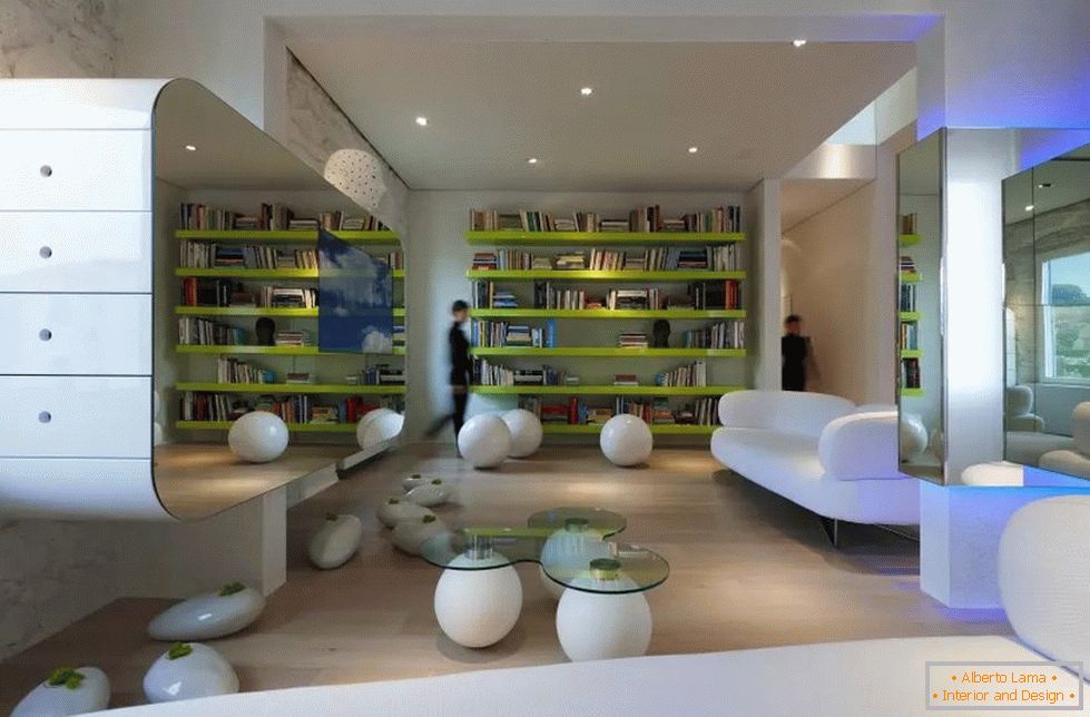 Svetlý nábytok v interiéri v štýle futurizmu