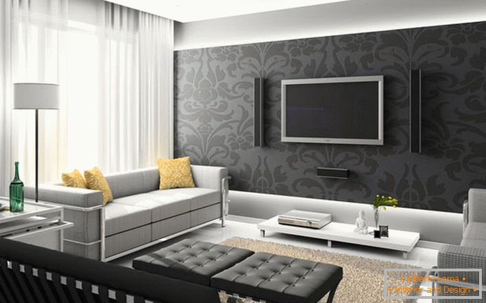 Vzduchové biele záclony rozptýlia od čiernej farby vo vnútri miestnosti.