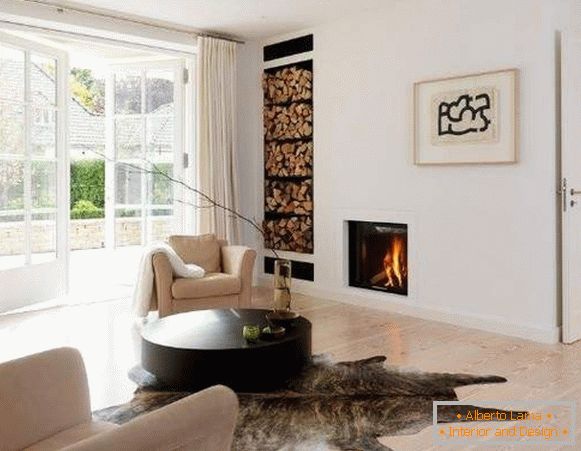 Návrh súkromného domu v štýle minimalizmu - interiér obývacej izby na fotografii