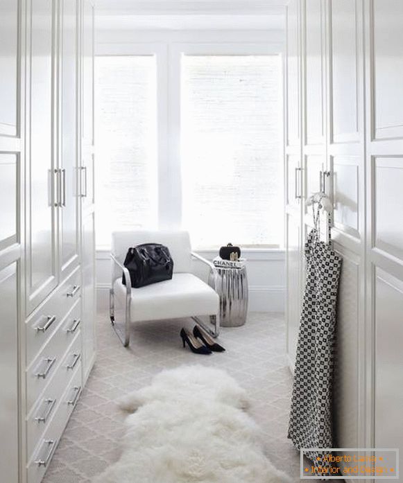 white-koberec-in-interiér-photo