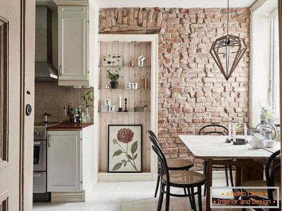 Ako pozrieť tehlové múry v interiéri kuchyne