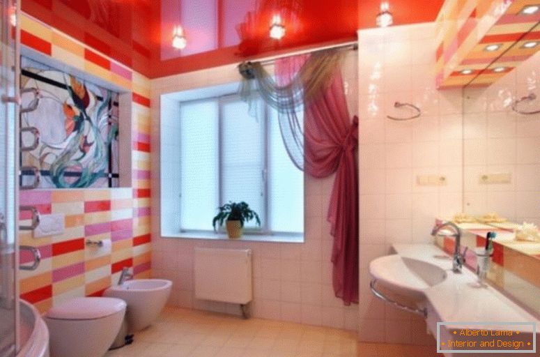 Kúpeľňa-in-bielo-červeno-farebný gamut-I