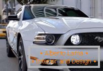 Kreatívna reklama pre nový Mustang 2013 (Shelby GT500)