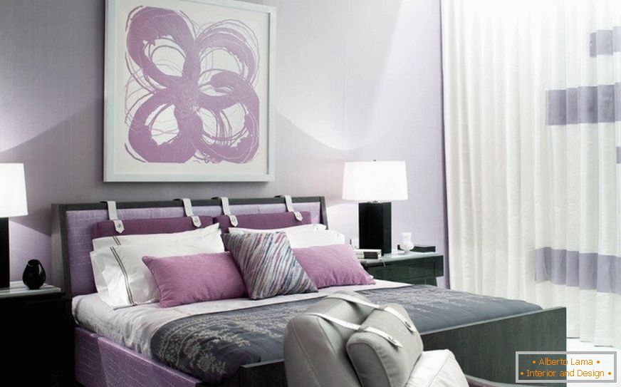 Lilac farba v modernej spálni