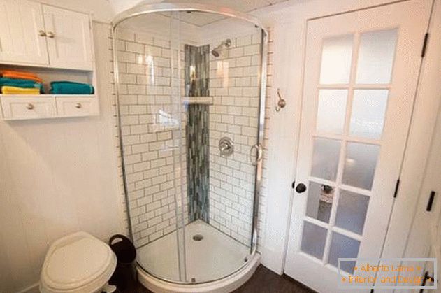 Malý rekreačný dom: sprcha