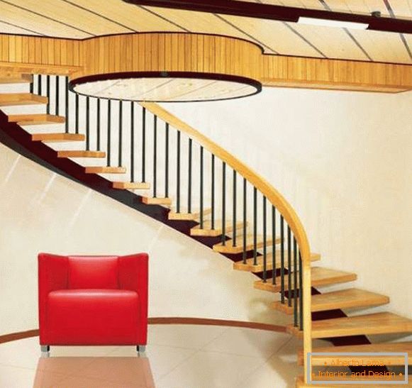 skrutka металлическая лестница с деревянными ступенями