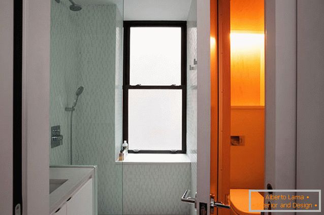 Kúpeľňa multifunkčného bytového transformátora v New Yorku