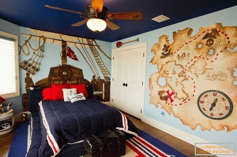 Mapa na stene spálne