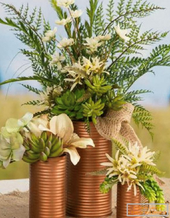 vonkajšia váza s rukami vyrobenými z lepenky, foto 19