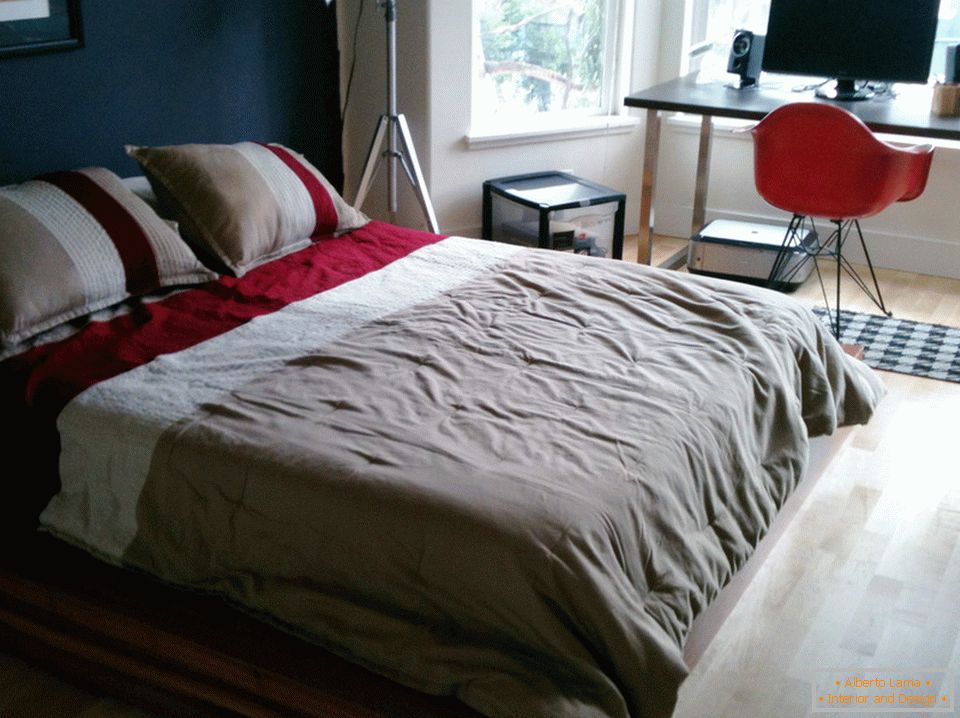 Dvojlôžková posteľ v spálni
