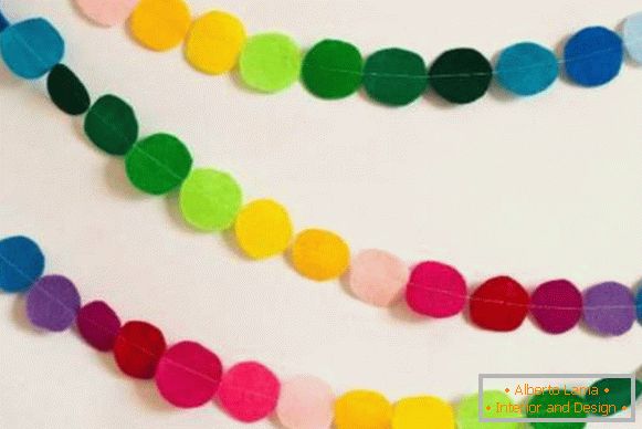 Novoročné hračky z farebného papiera s vlastnými rukami, foto 39