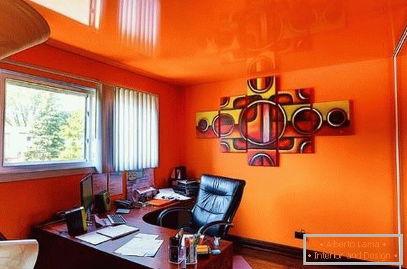 home-office-in-oranžovej farby