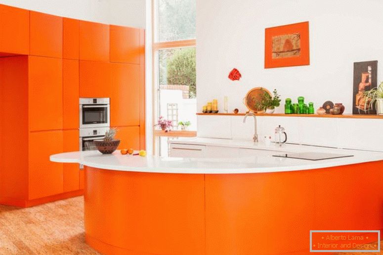 oranžovo-kuchyňa
