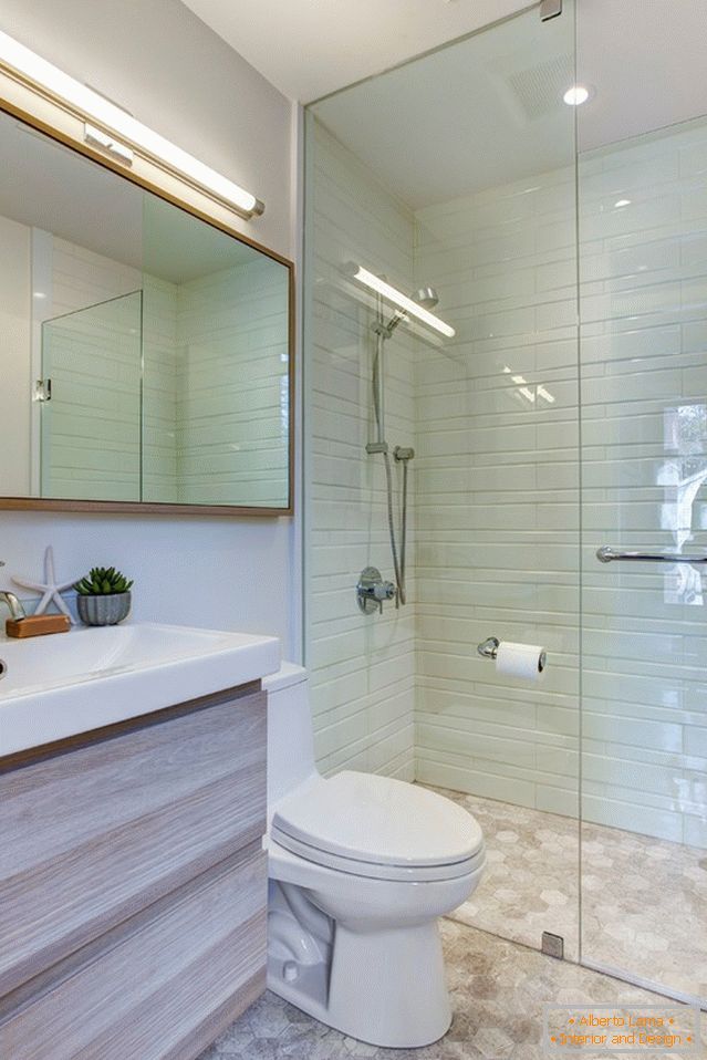Interiér kúpeľne kombinovaný s toaletou