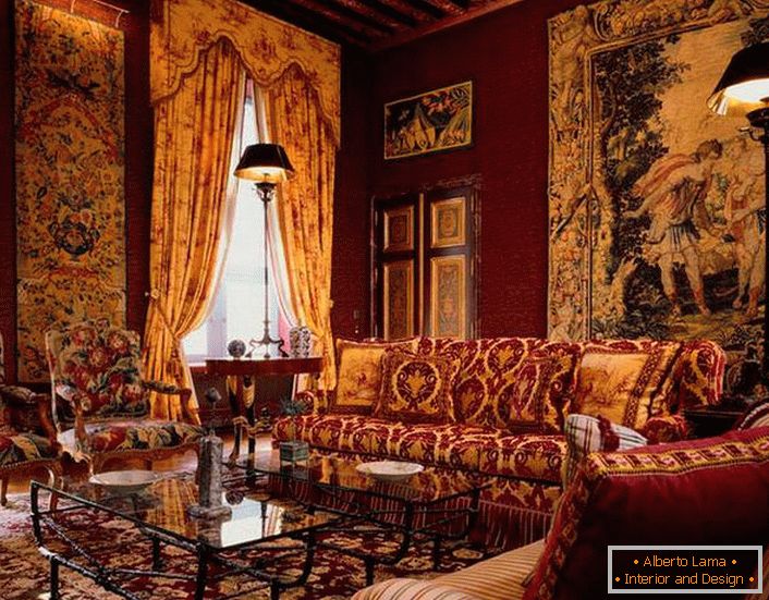 Luxusný nábytok čalúnený v ťažkom tapisérií pre luxusnú obývaciu izbu.