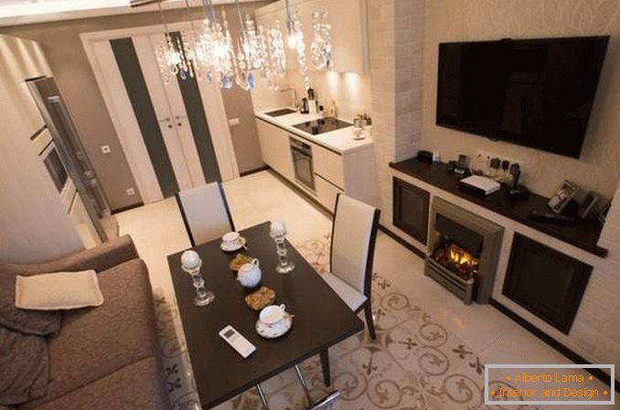 Interiérový dizajn dvojizbového bytu pre rodinu - fotografia obývacej izby s krbom
