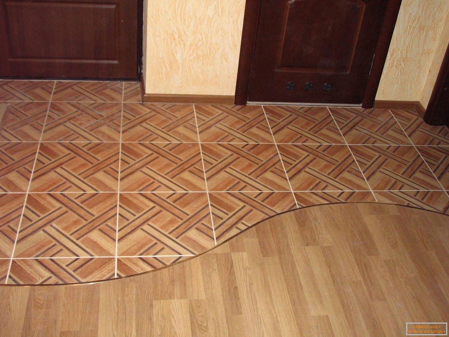 Kombinácia podlahových krytín