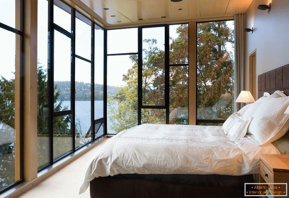 Spálňa s panoramatickými oknami