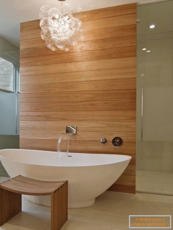 wood-panel-in-kúpeľne