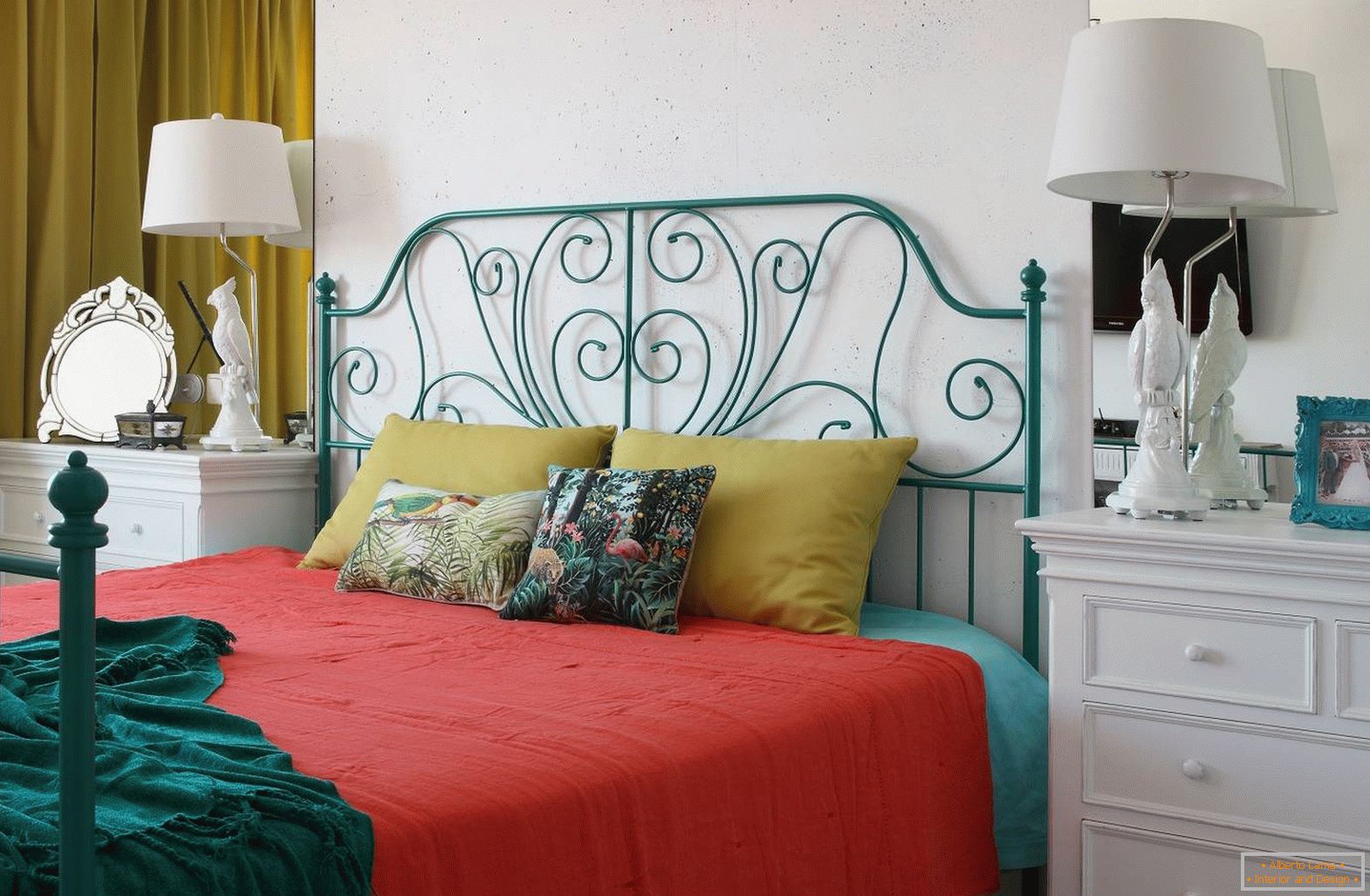Spálňa с кроватью в стиле 60-х