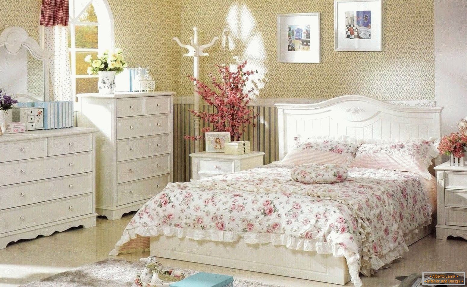 Žlto-ružová spálňa