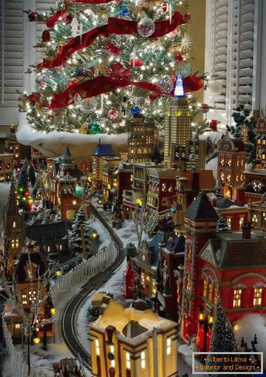 Vianočný strom-s-toy-město