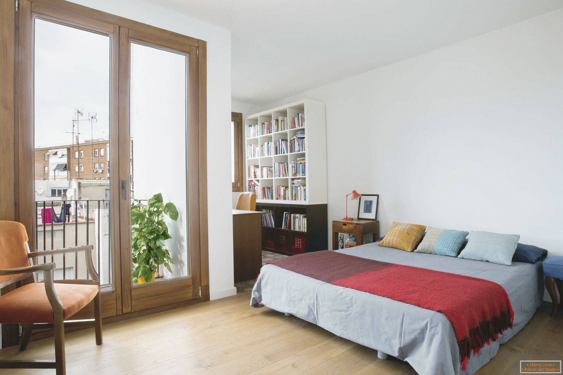 Interiér malého bytu v Barcelone