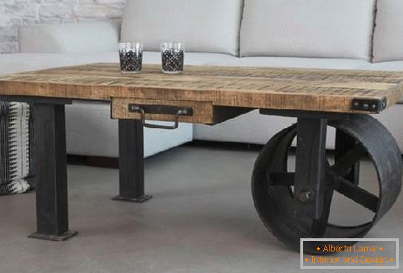 štýlový podkrovný stôl na kolesách, foto 4