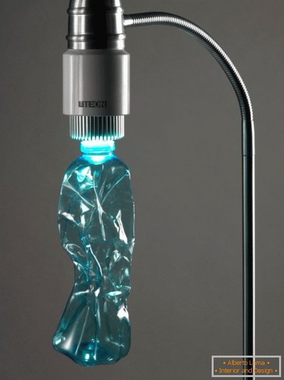 Pôvodná lampa z plastovej fľaše