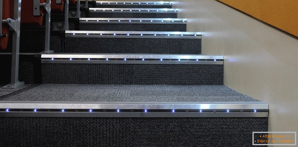 LED osvetlenie schodov