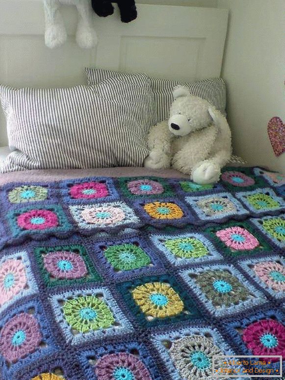 Pletené postele na posteľ v škôlke v štýle patchwork