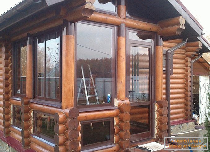 Ako správne pripojiť verandu k drevenému domu