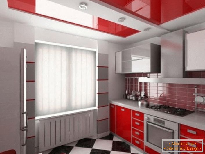 Červené strešné stropy - dobrá voľba pre kuchyňu so šarlátovou súpravou.