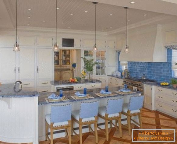 Krásny interiér v modrom tóne - kuchynská fotografia