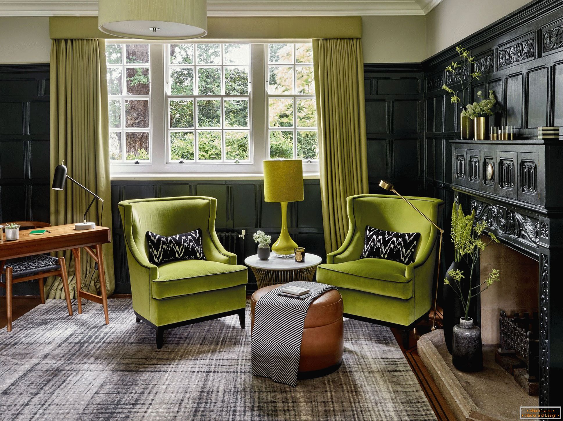 Zelený čalúnený nábytok v obývacej izbe
